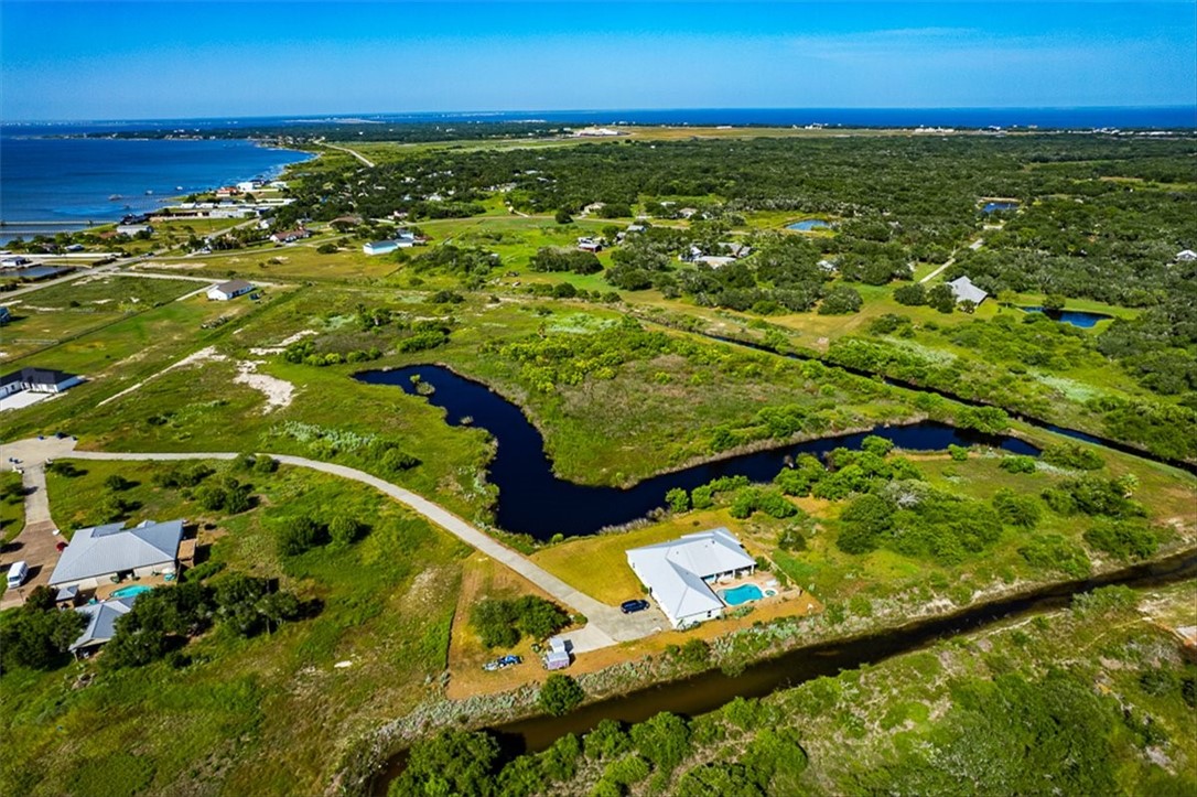 105 Windcrest Lane Rockport TX 78382