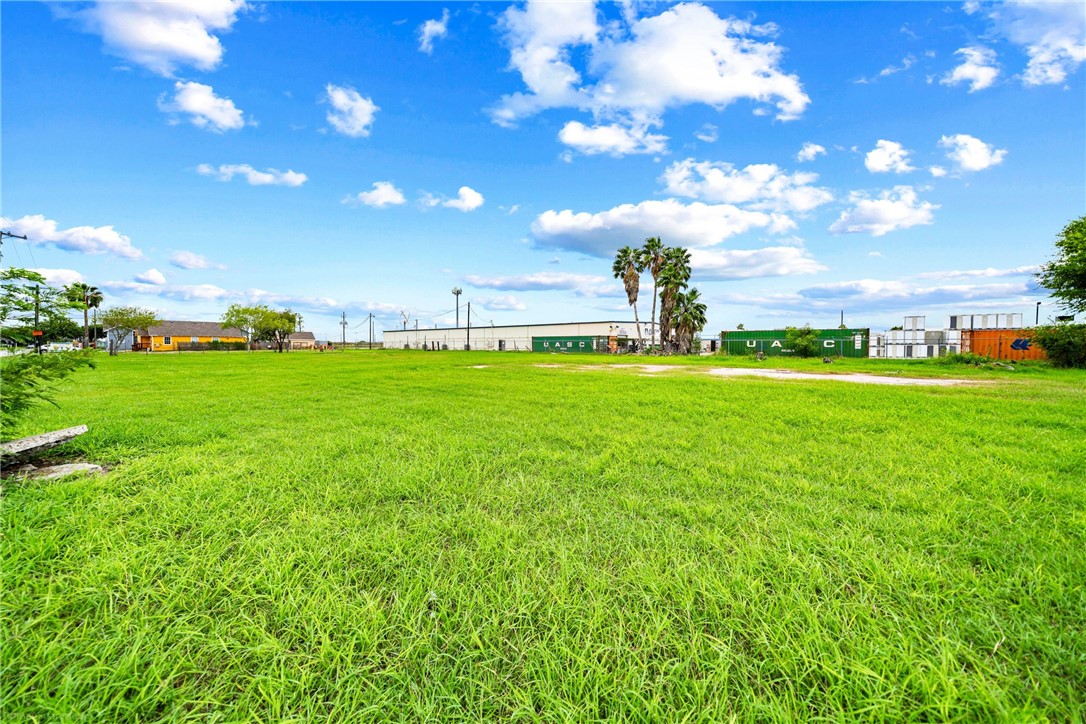 1513 Paul Jones Avenue Corpus Christi TX 78412