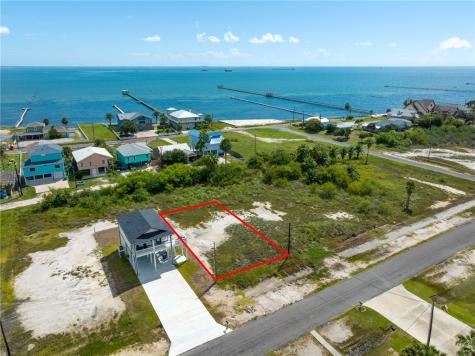 1112 S Magnolia Street Rockport TX 78382