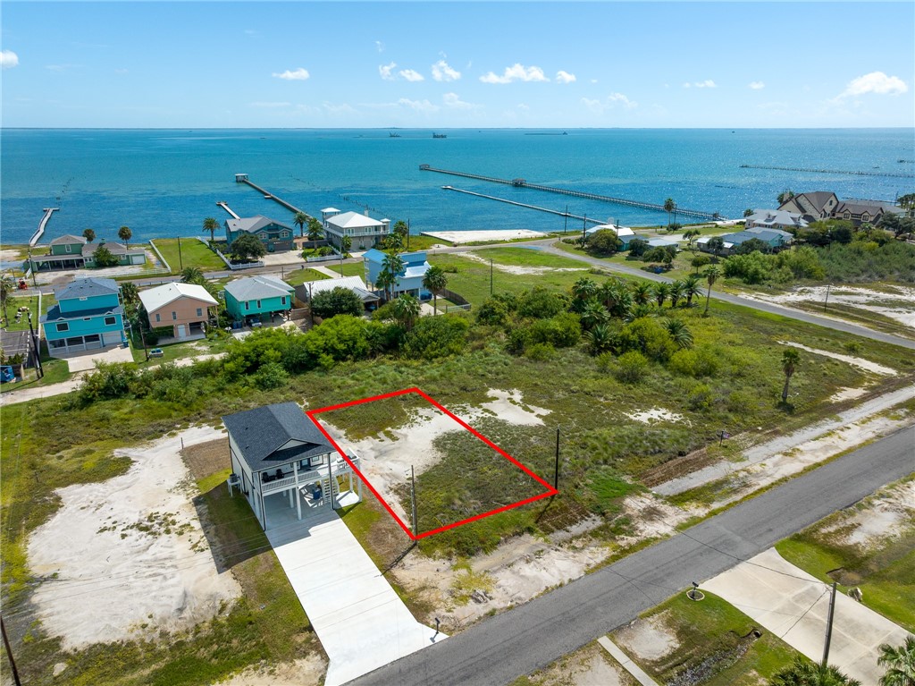 1112 S Magnolia Street Rockport TX 78382
