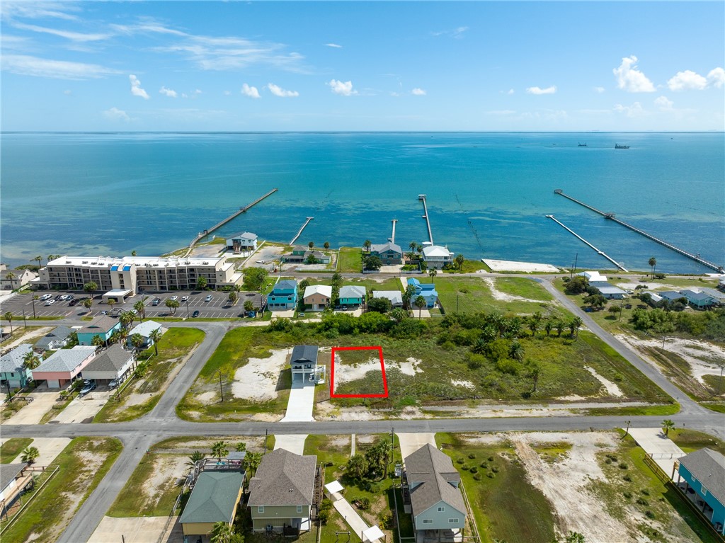 1112 S Magnolia Street Rockport TX 78382
