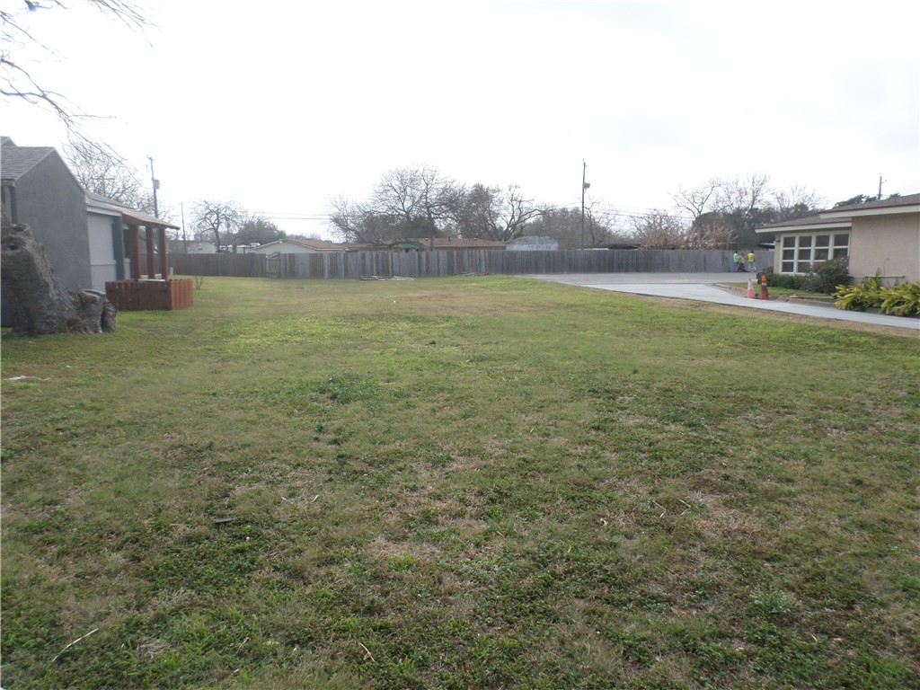 713 Everhart Corpus Christi TX 78411