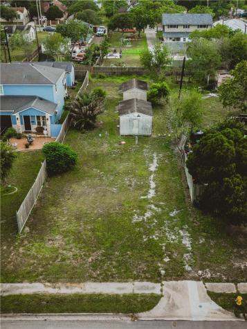 2621 Johanna Street Corpus Christi TX 78415
