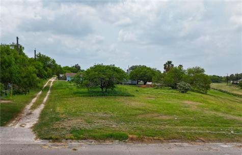 215 W C Avenue Kingsville TX 78363