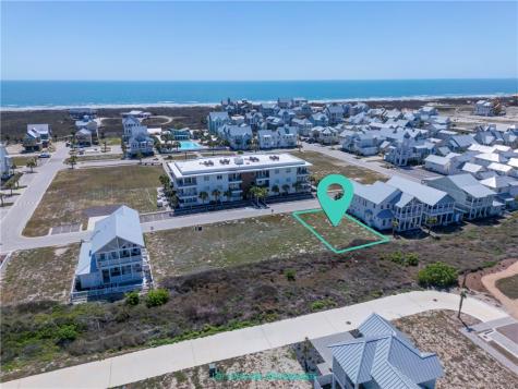 637 Center Square West Port Aransas TX 78373