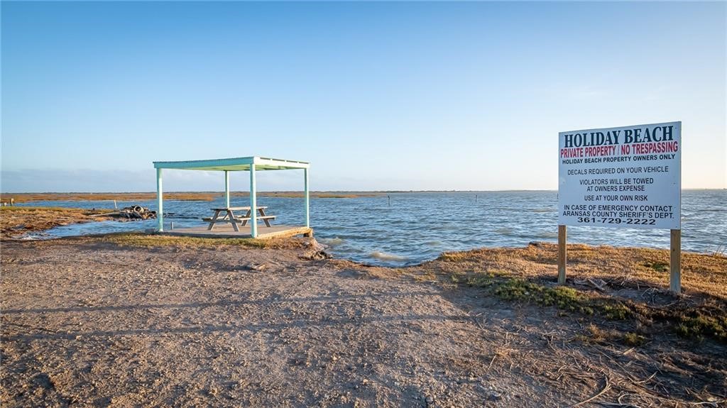423 Palmetto Point Rockport TX 78382