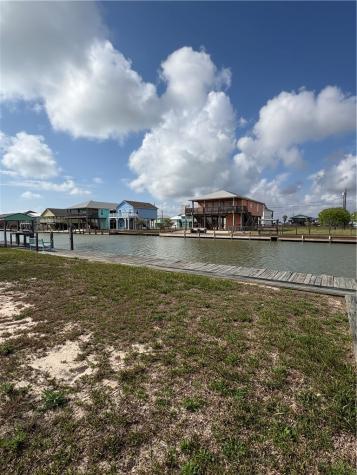 423 Palmetto Point Rockport TX 78382