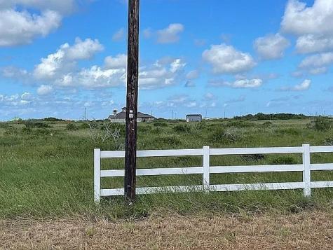 2482 State Highway 188 Rockport TX 78382