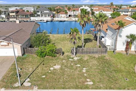 393 Mustang Boulevard Port Aransas TX 78373