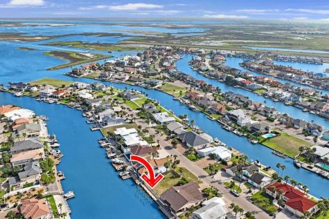 393 Mustang Boulevard Port Aransas TX 78373