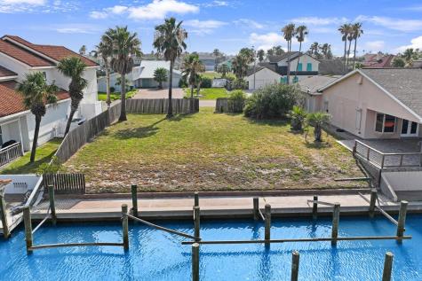 393 Mustang Boulevard Port Aransas TX 78373