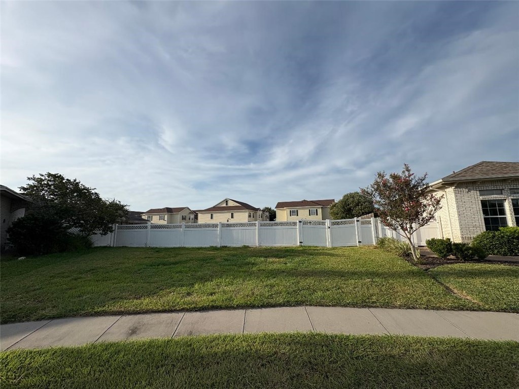 5802 English Corpus Christi TX 78414