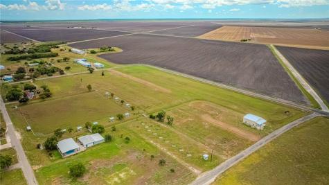 609 Wilhelm Austwell TX 77950