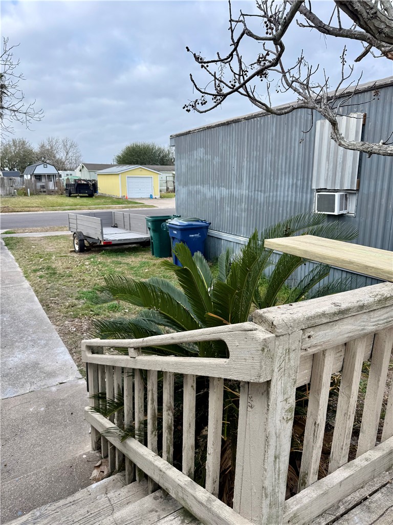 913 Grand View Street Corpus Christi TX 78418