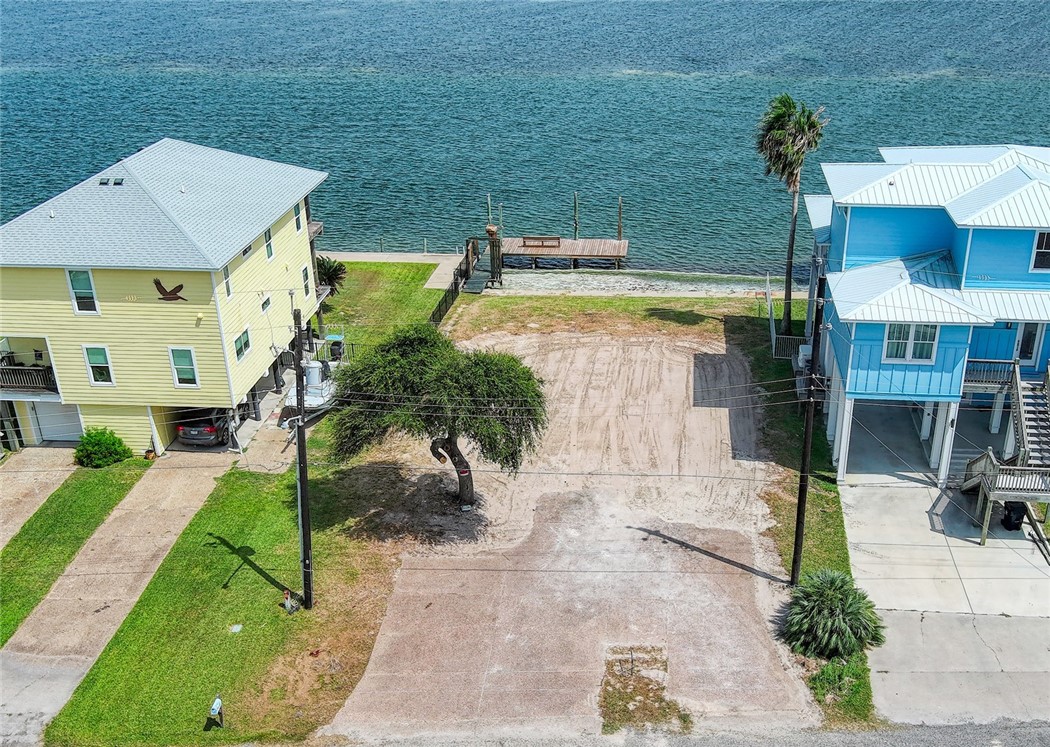 123 Ocean Drive Rockport TX 78382