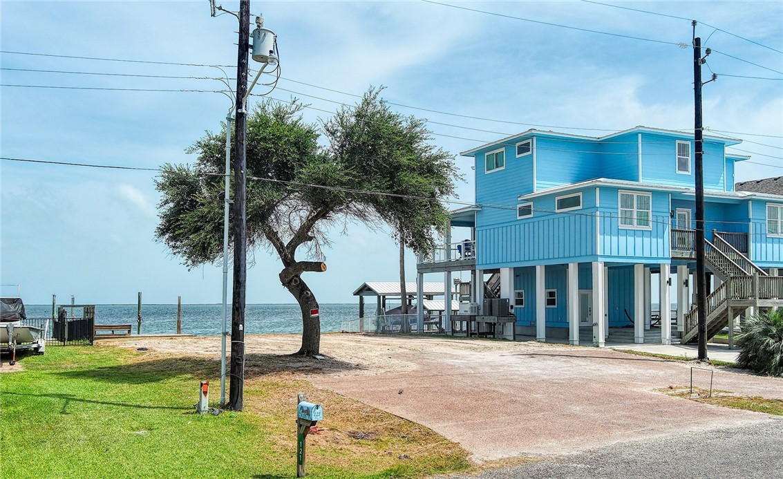 123 Ocean Drive Rockport TX 78382