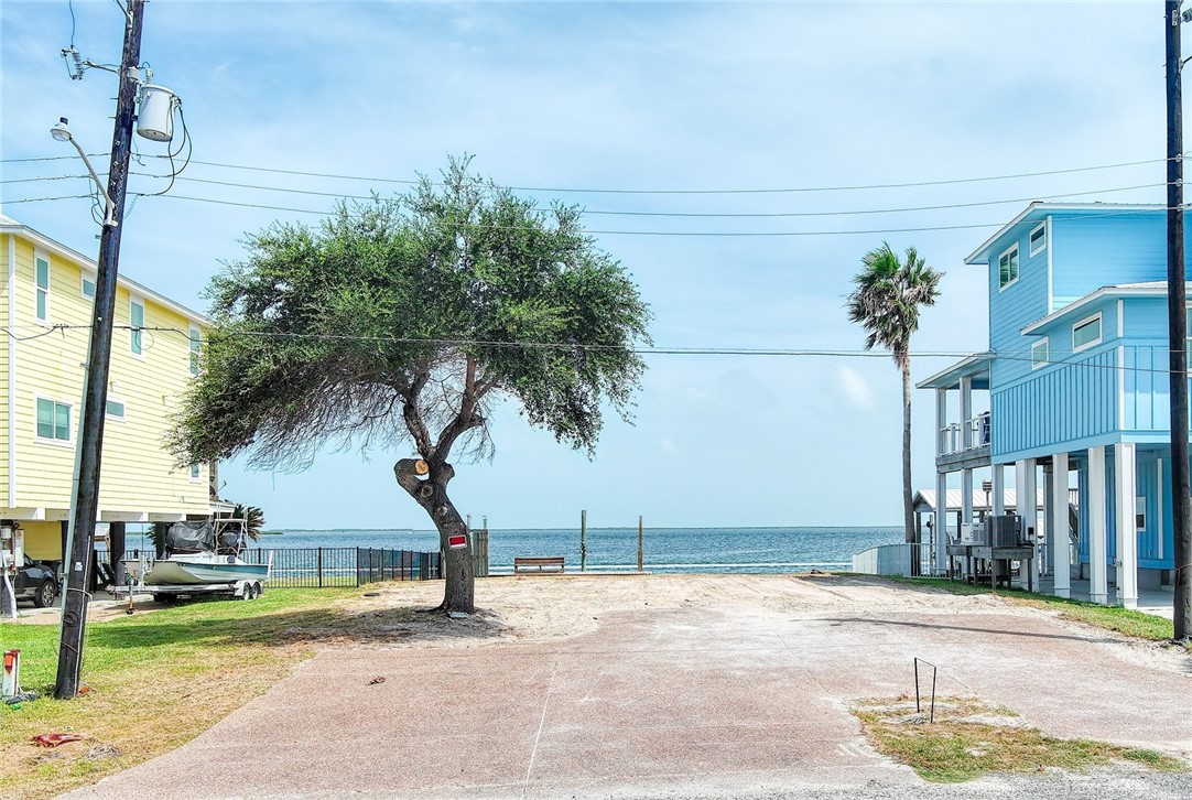 123 Ocean Drive Rockport TX 78382