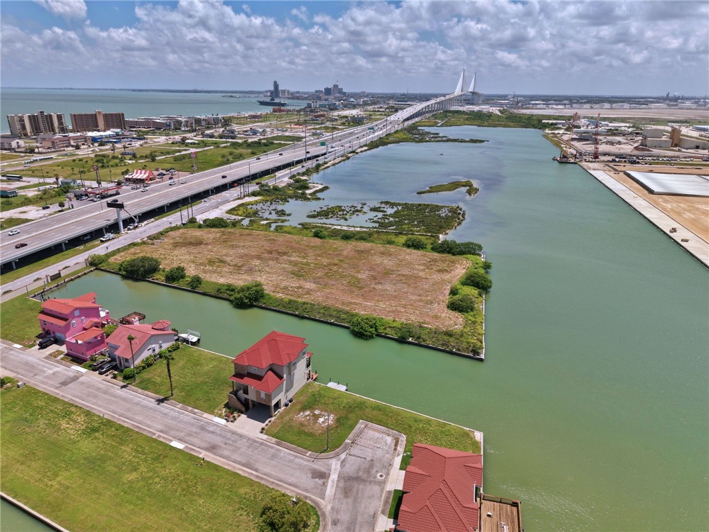 737 Schooner Harbor Corpus Christi TX 78402