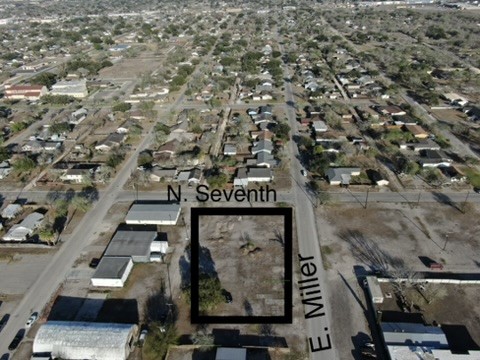220 E Miller Kingsville TX 78363