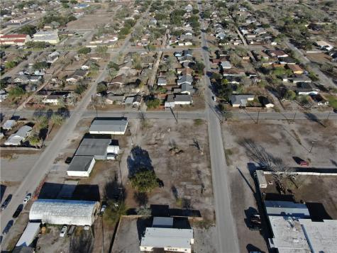 220 E Miller Kingsville TX 78363