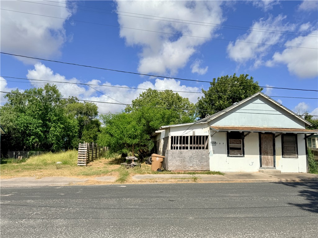 703-707 Francesca Street Corpus Christi TX 78405