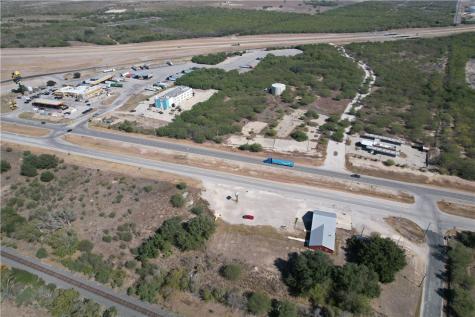 6284 Highway 281 Three Rivers TX 78071