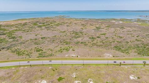 6151 Highway 35 N Rockport TX 78382