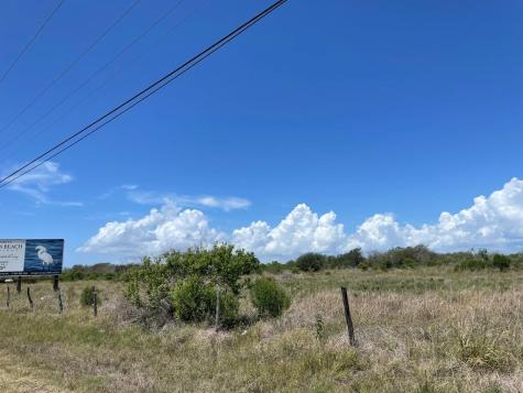 6151 Highway 35 N Rockport TX 78382