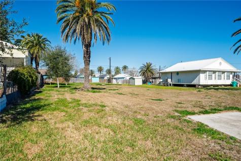 1144 S Arch Street Aransas Pass TX 78336