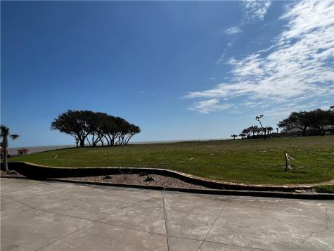 16 Royal Oaks Fulton TX 78358