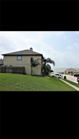 1000 Bluff Drive Portland TX 78374