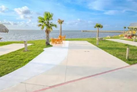 101 Caribbean Drive 44 Corpus Christi TX 78418