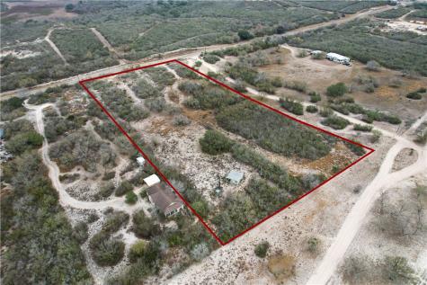 1828 Fm 534 George West TX 78368