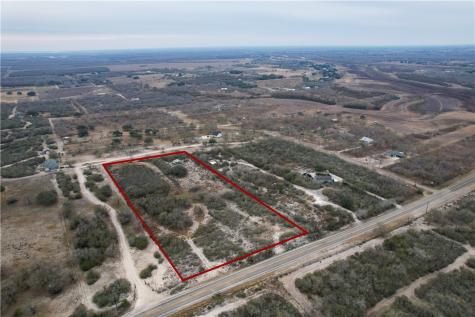 1828 Fm 534 George West TX 78368