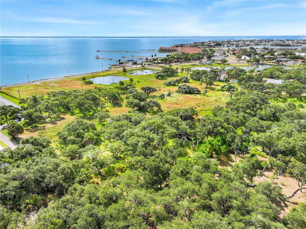 417 S Fulton Beach Rockport TX 78382