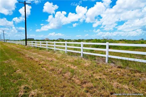 2542 State Highway 188 Rockport TX 78382