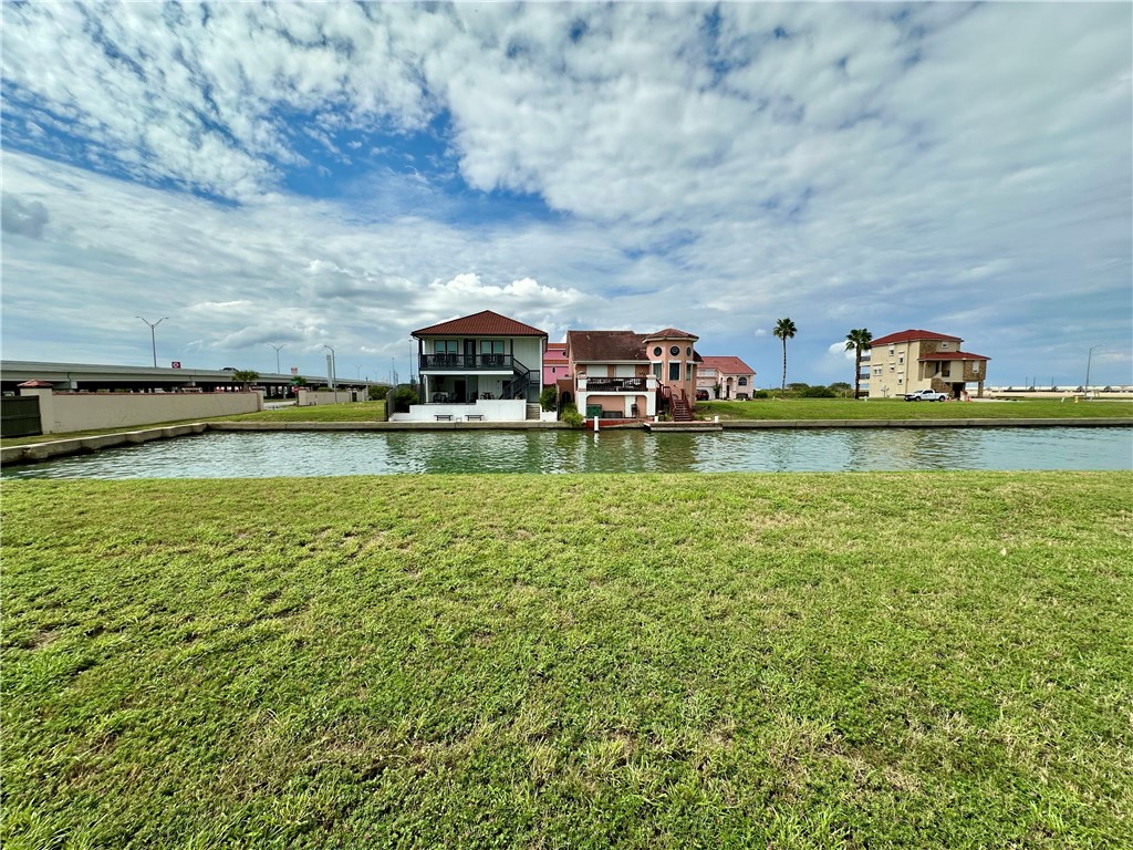 705 Snug Harbor Corpus Christi TX 78402
