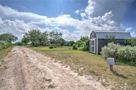 5371 County Road 308 Orange Grove TX 78372