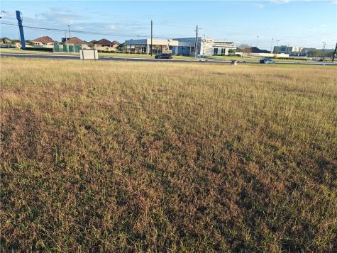 6205 Kostoryz Corpus Christi TX 78415