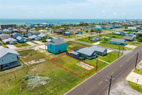 1024 S Church Street Rockport TX 78382
