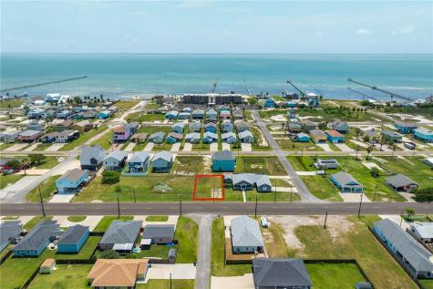 1024 S Church Street Rockport TX 78382
