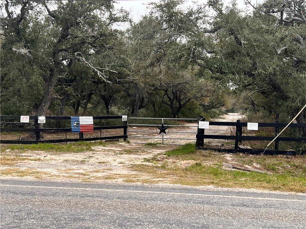 2301-2401 Fm 2165 Rockport TX 78382
