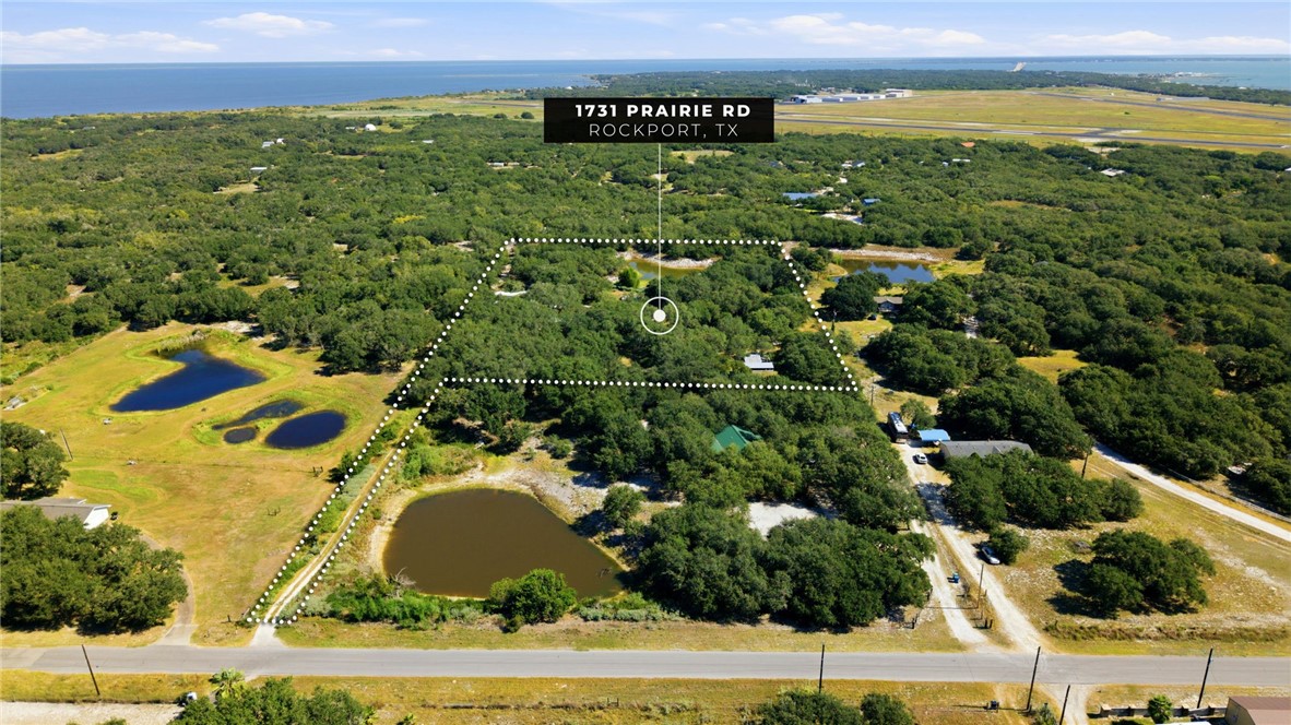 1731 Prairie Rockport TX 78382
