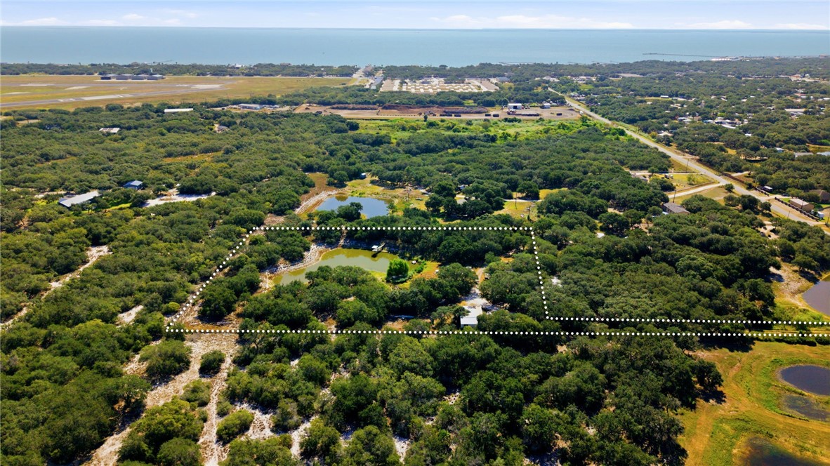 1731 Prairie Rockport TX 78382