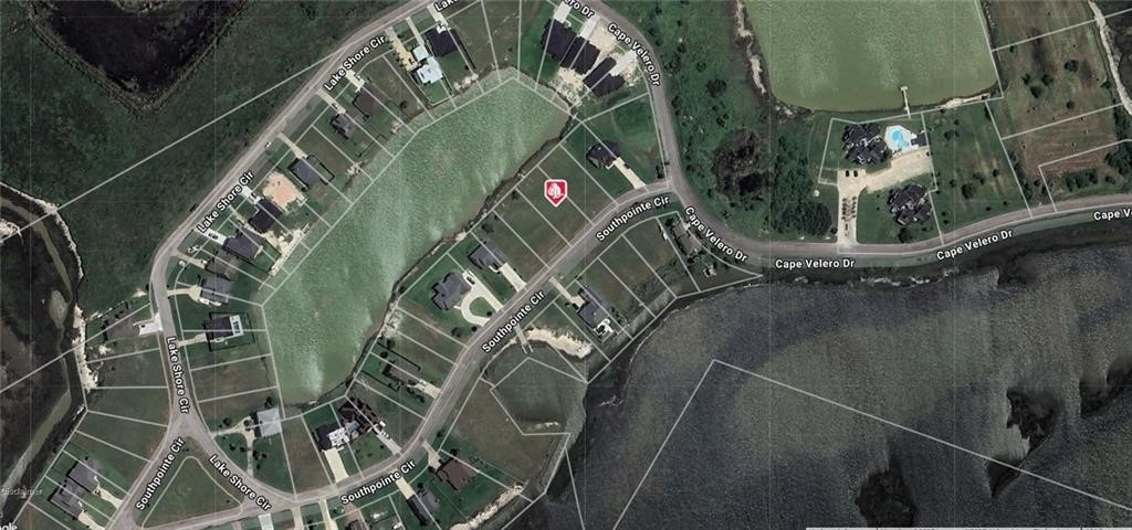 7 Southpointe Circle Rockport TX 78382