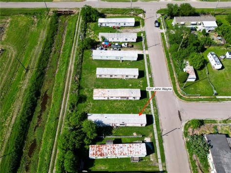 1011 John Wayne Drive Robstown TX 78380