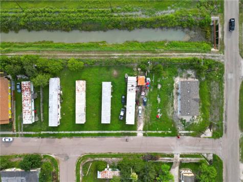 1011 John Wayne Drive Robstown TX 78380