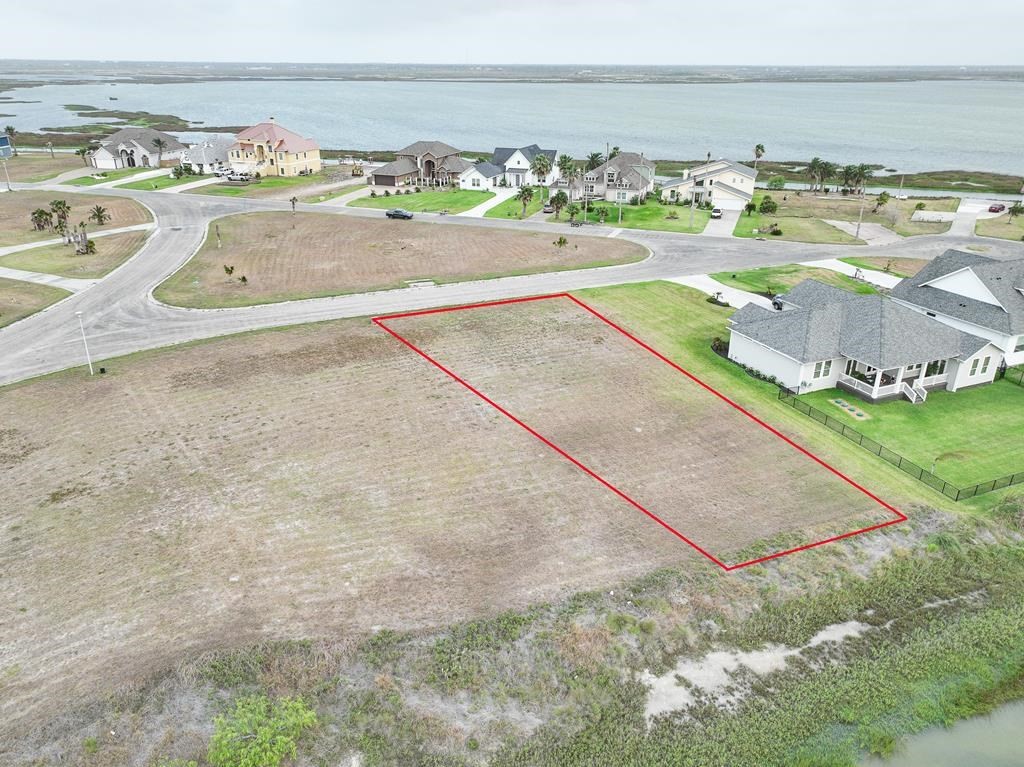 60 Southpointe Circle Rockport TX 78382