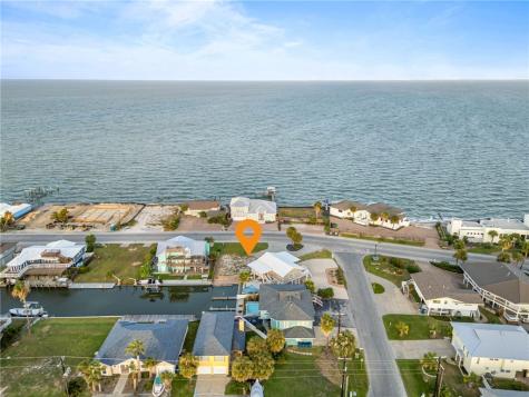1863 Bay Shore Drive Rockport TX 78382
