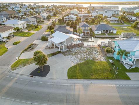 1863 Bay Shore Drive Rockport TX 78382